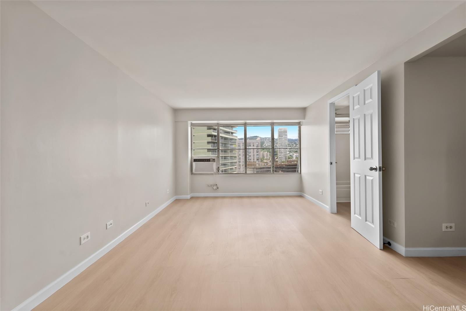 2525 Date Street  Unit 1303