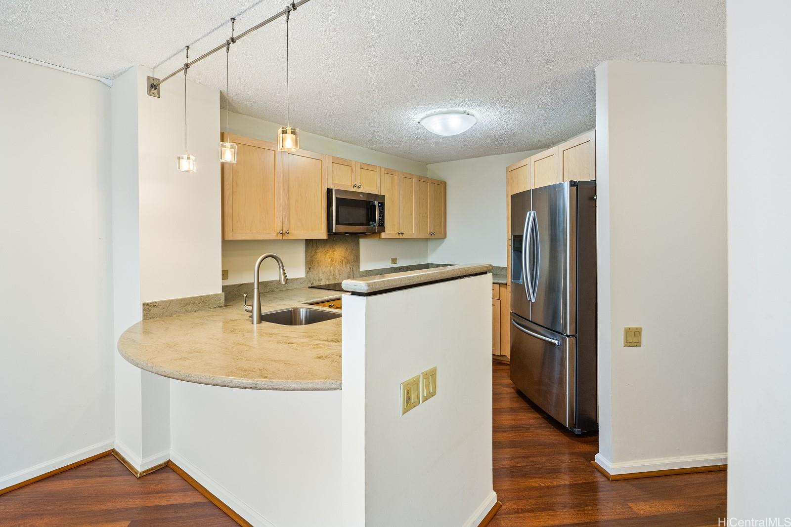 2101 Nuuanu Avenue  Unit I103