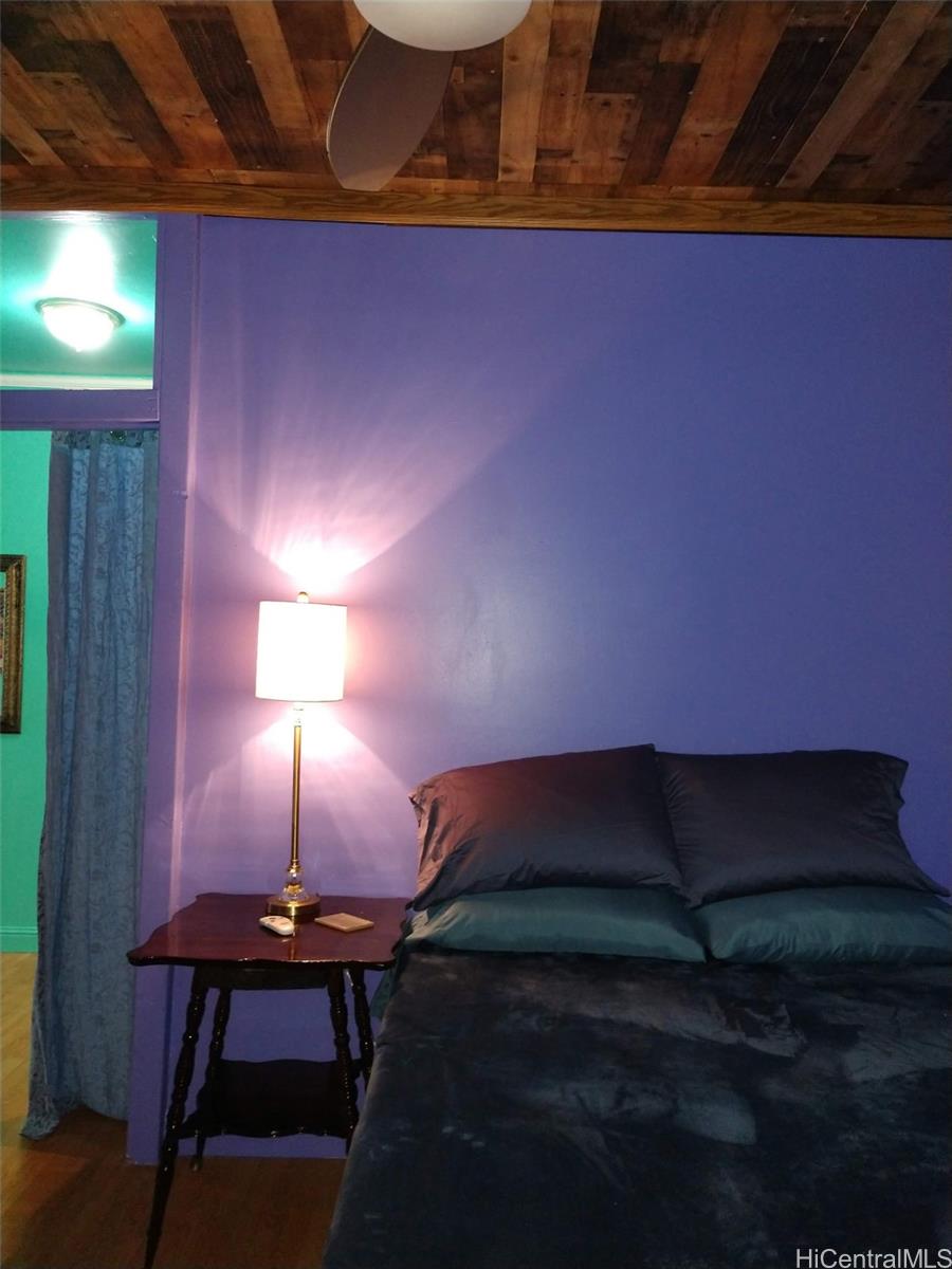 Photo 22 of 24