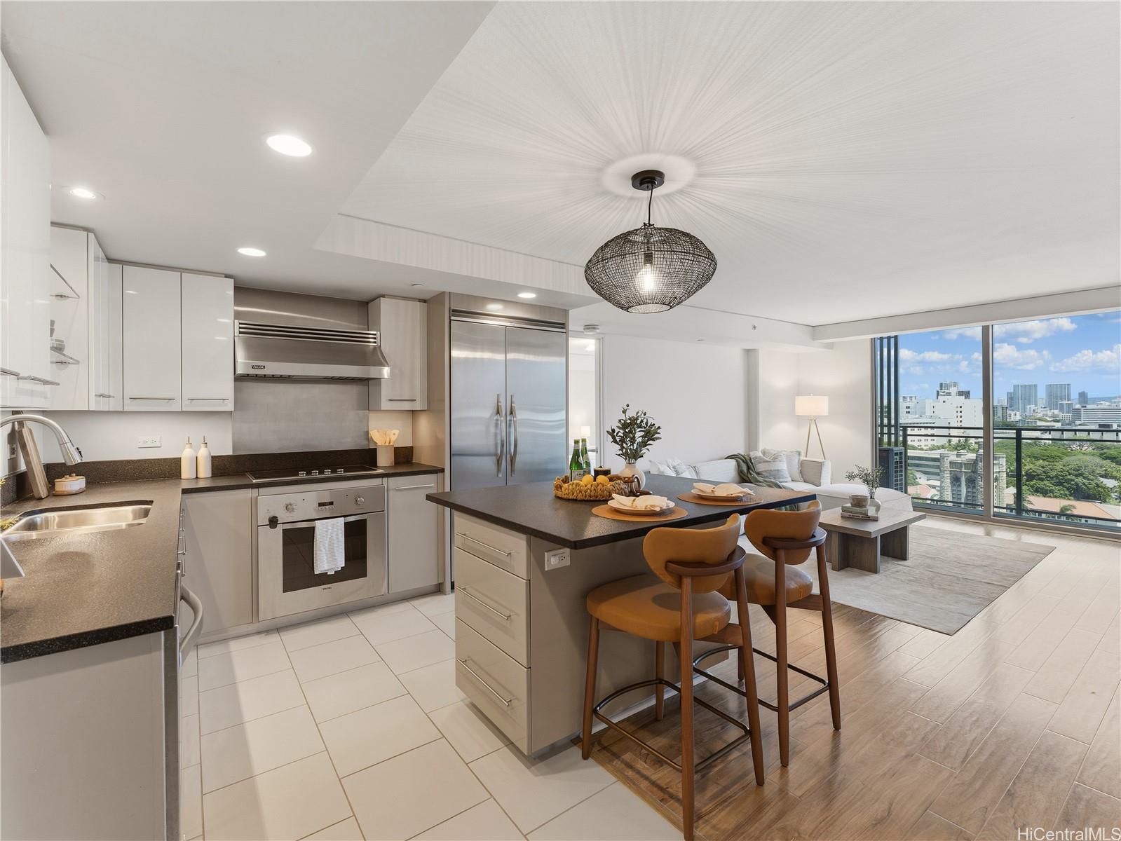 1200 Queen Emma Street 1406