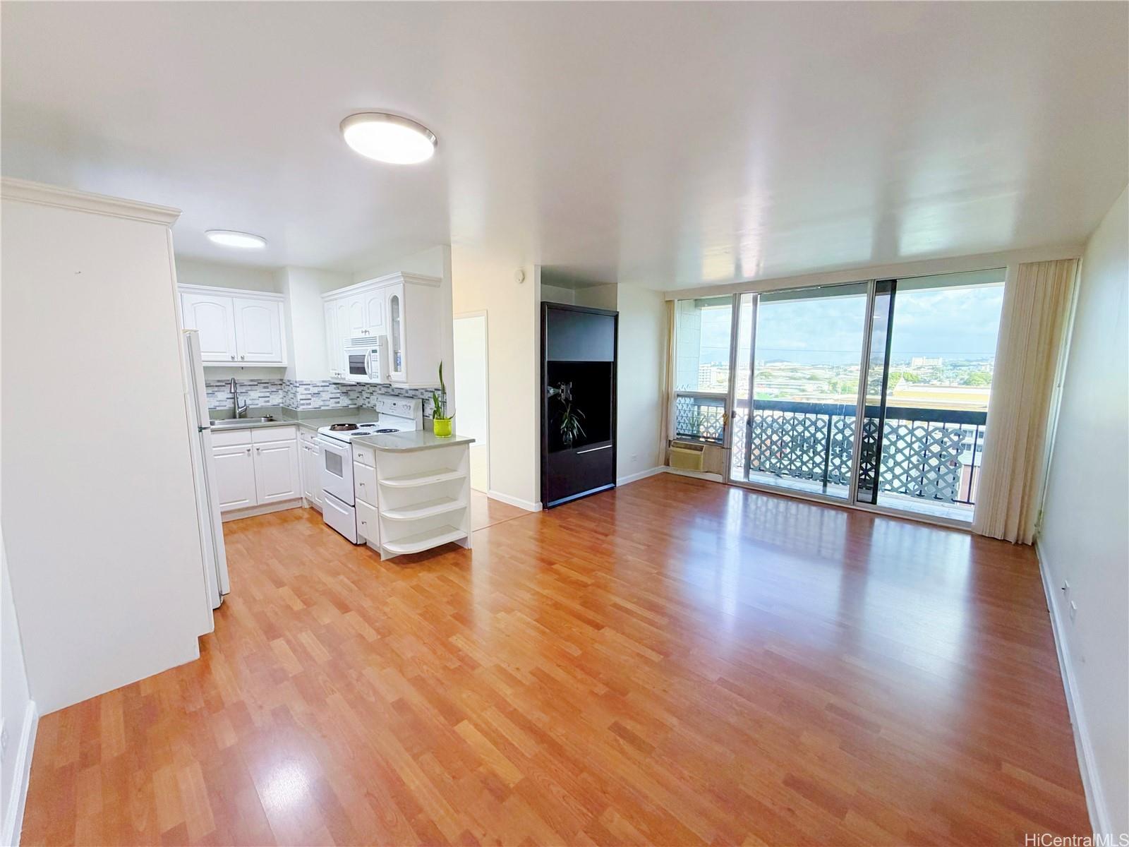1425 Liliha Street 8G