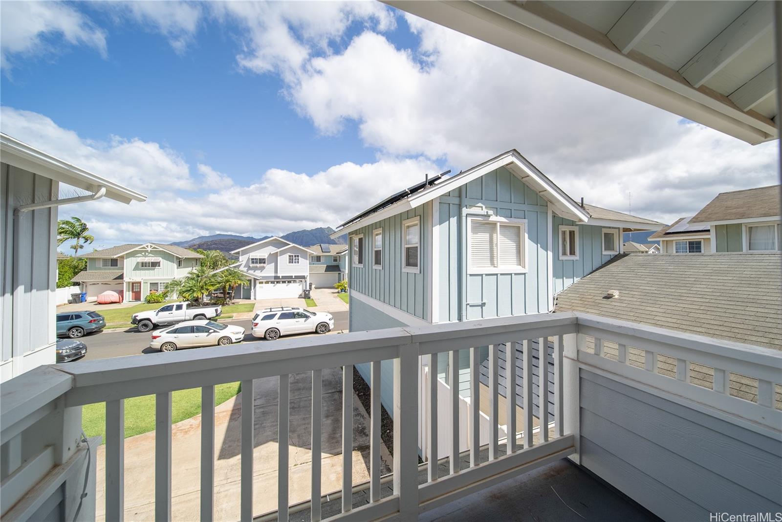 87-1041 Huamoa Street