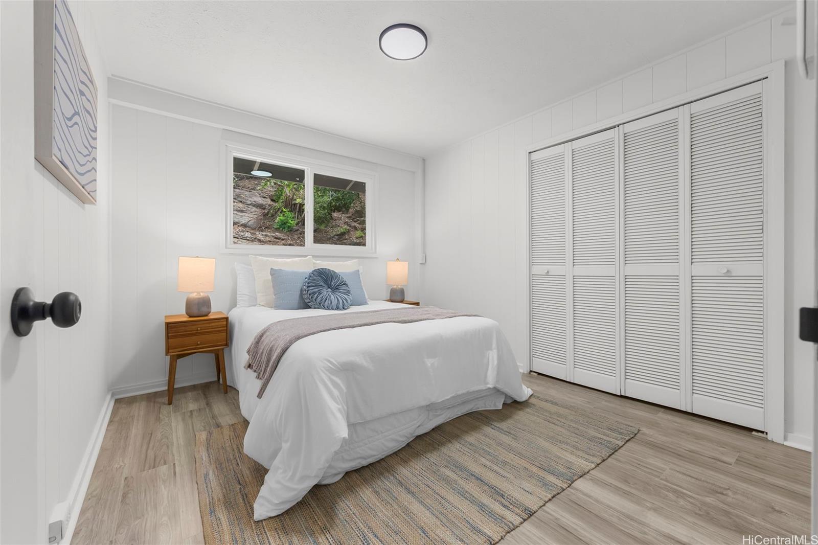 Photo 20 of 25