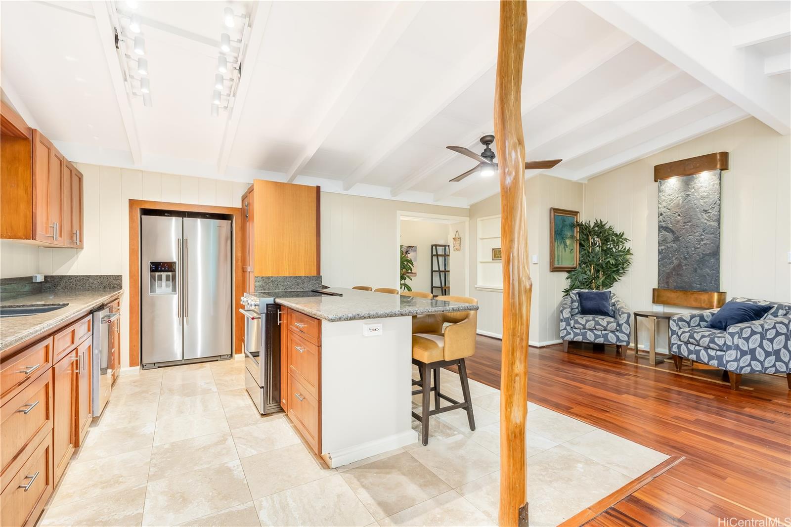 823 Halula Place