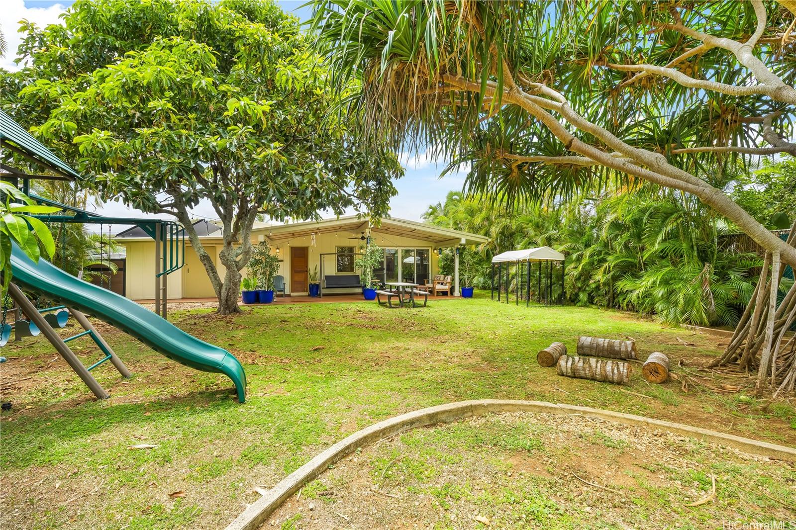 823 Halula Place