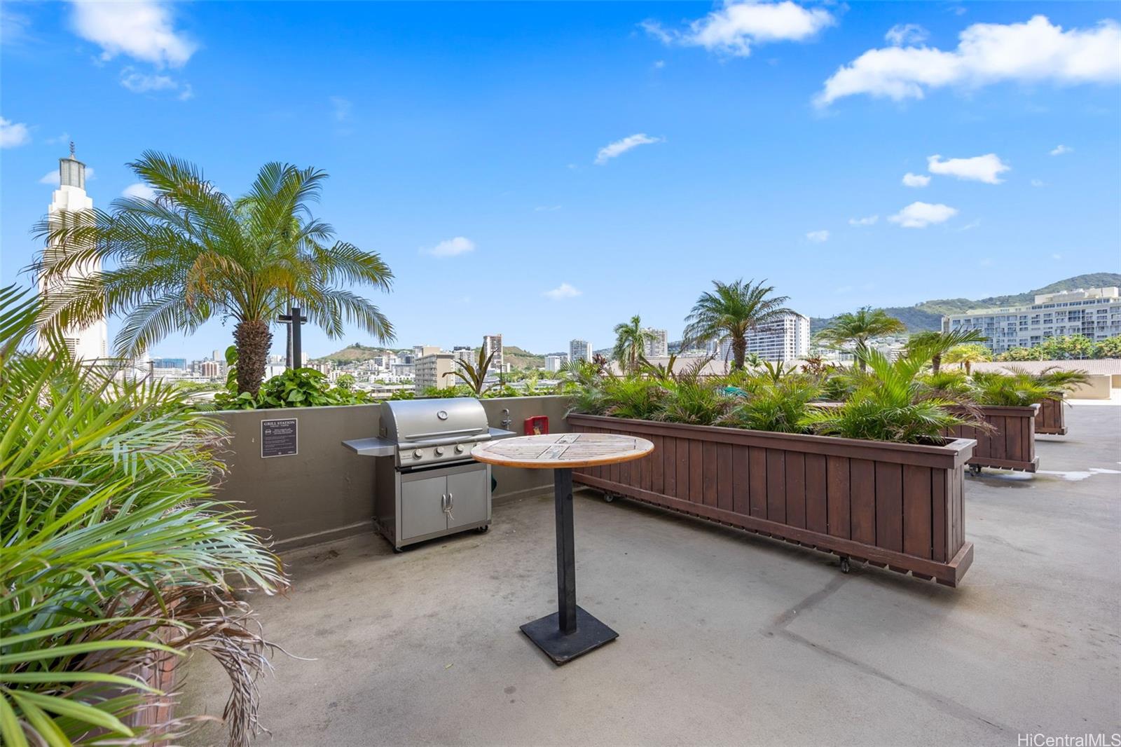 1212 Punahou Street  Unit 1008