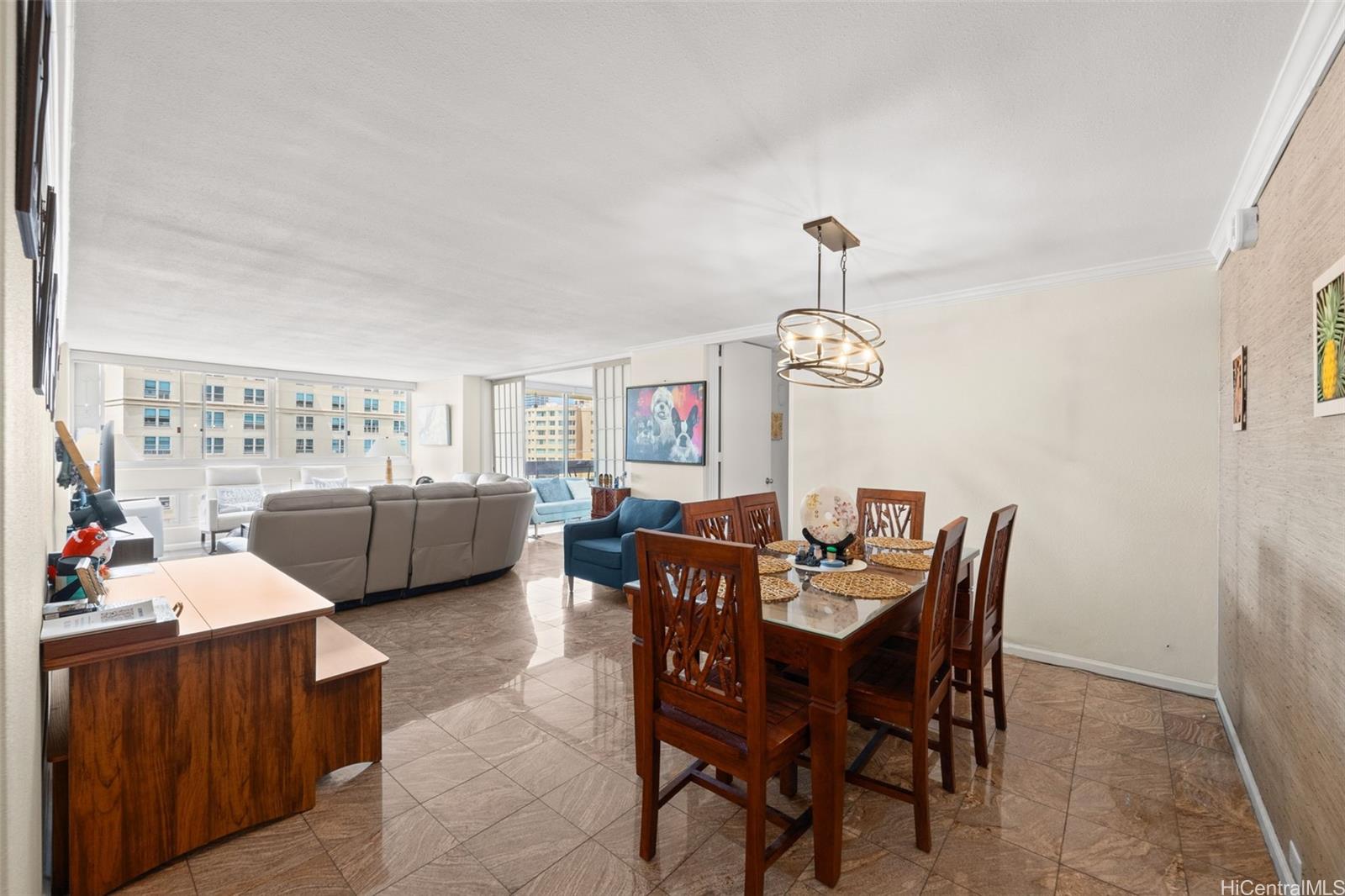 1212 Punahou Street  Unit 1008