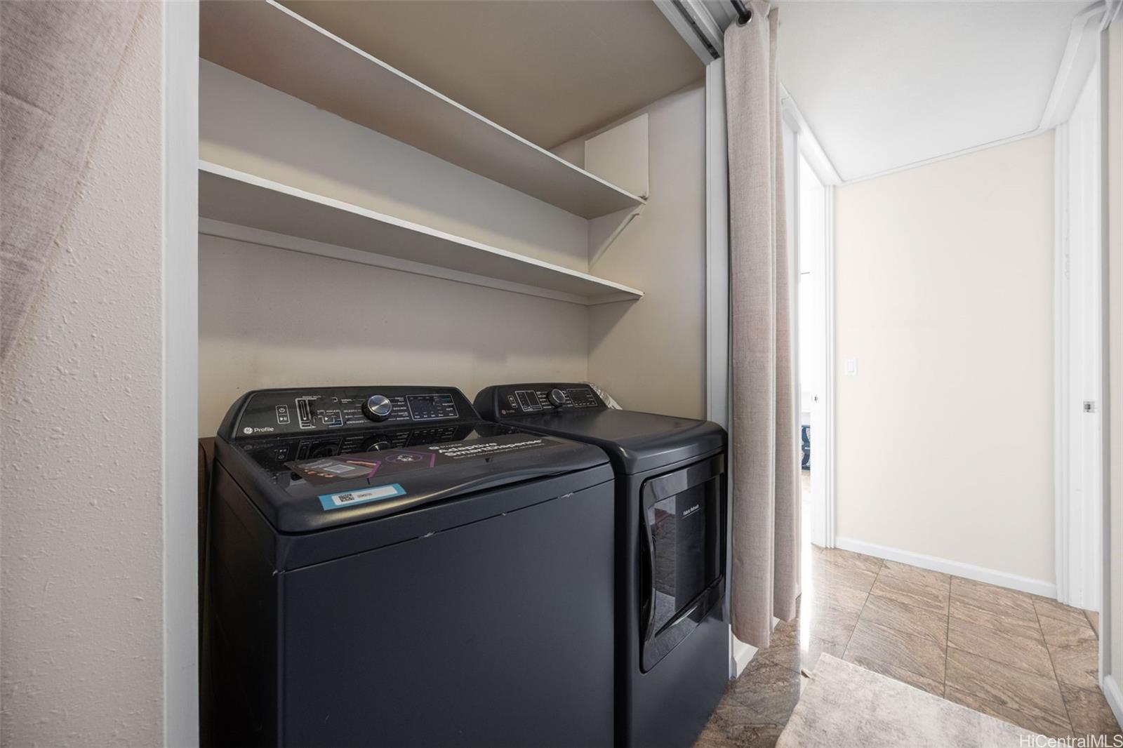 1212 Punahou Street  Unit 1008