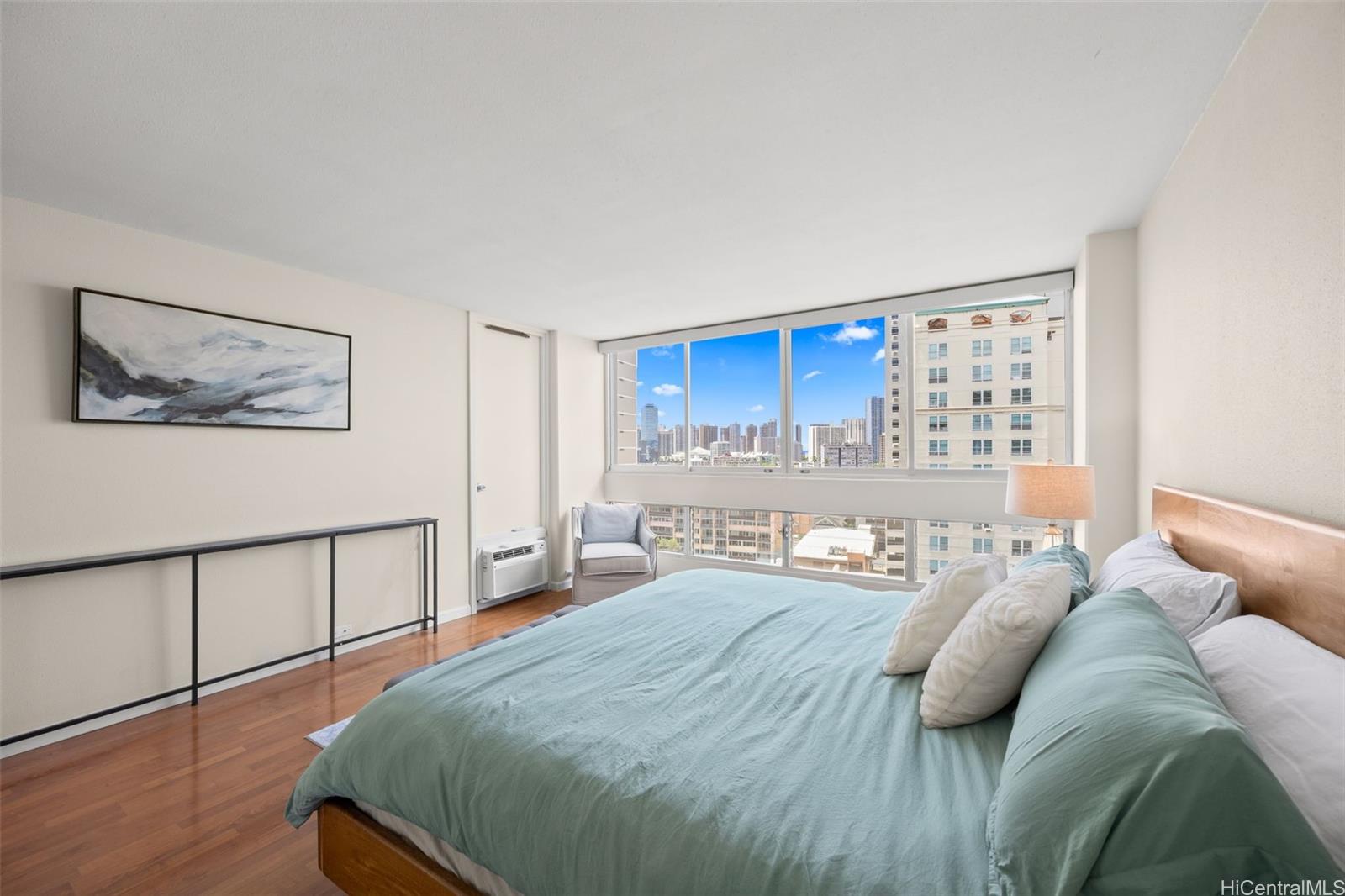 1212 Punahou Street  Unit 1008