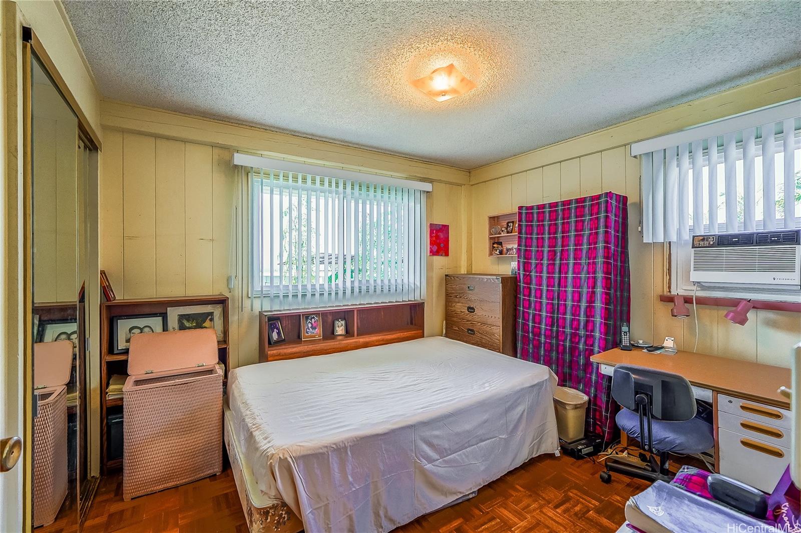 Photo 8 of 22