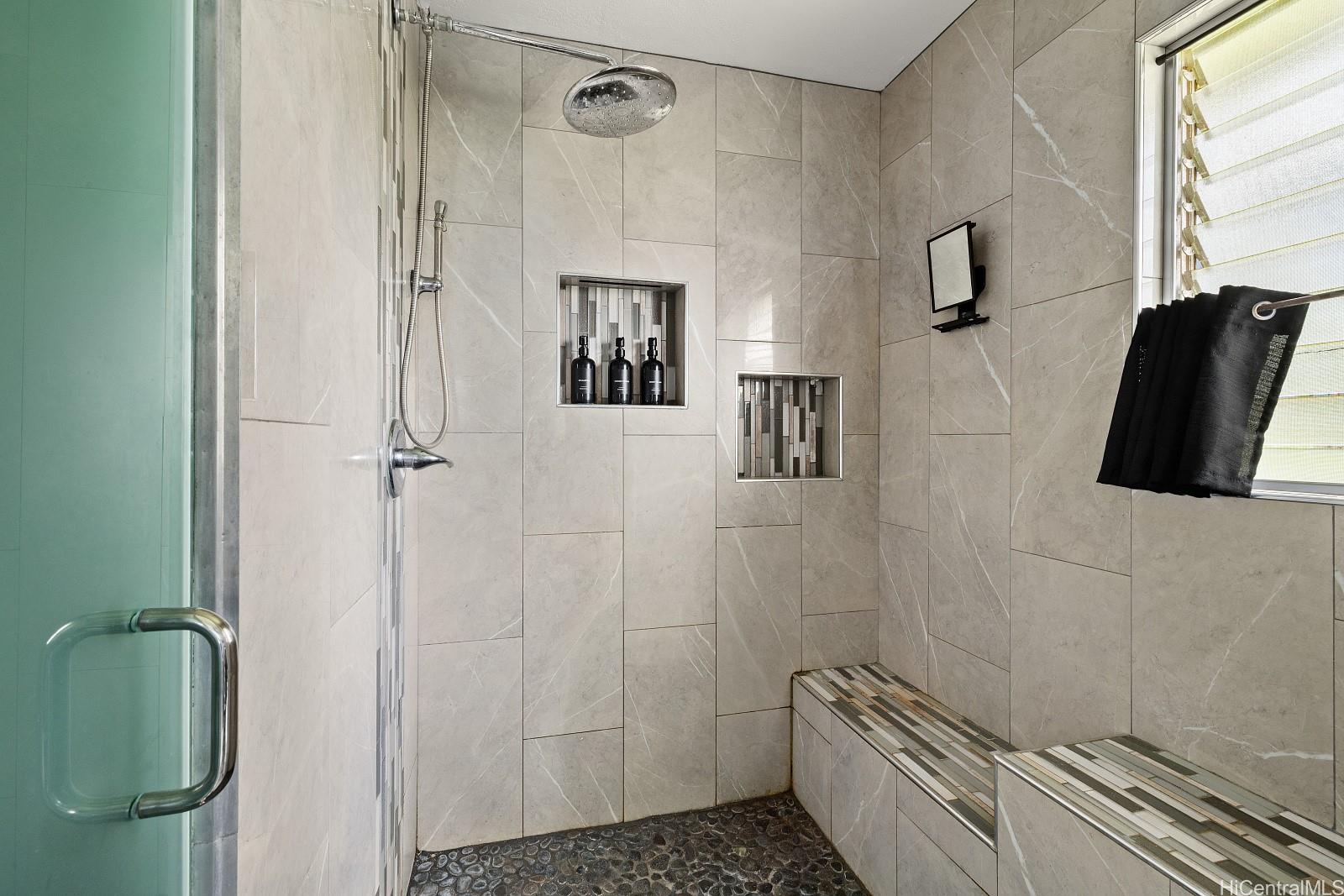 94-637 Kahakea Street  Unit 3G