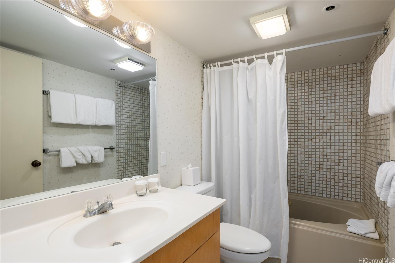 1088 Bishop Street  Unit 3301