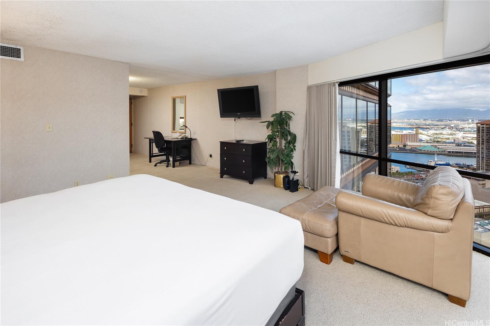 1088 Bishop Street  Unit 3301
