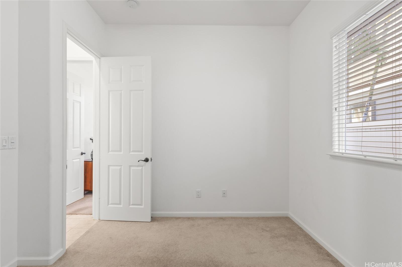 Photo 6 of 24