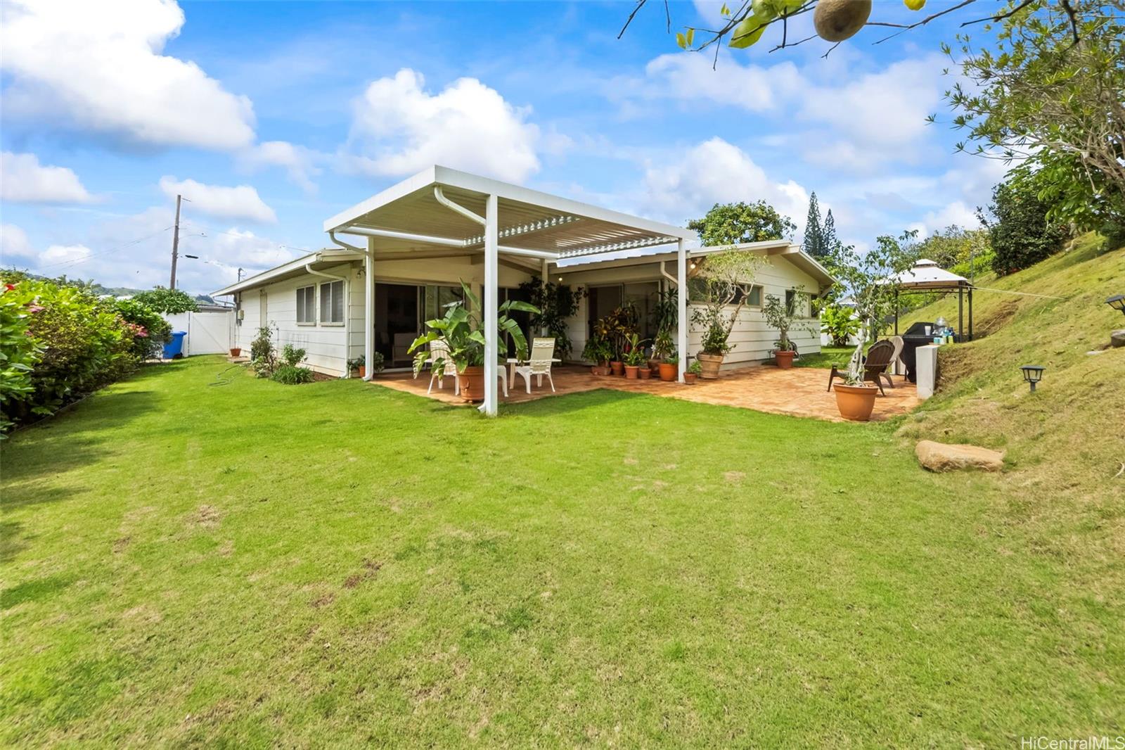 1567 Uluhaku Place