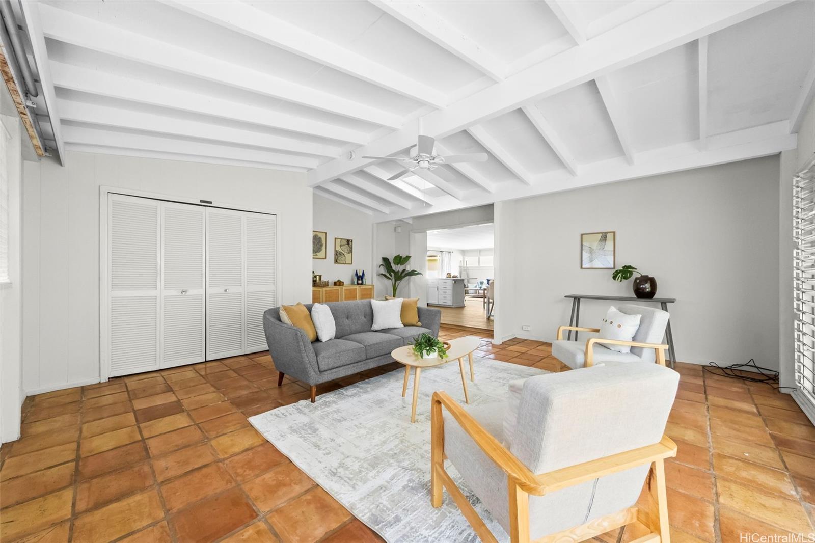 1567 Uluhaku Place