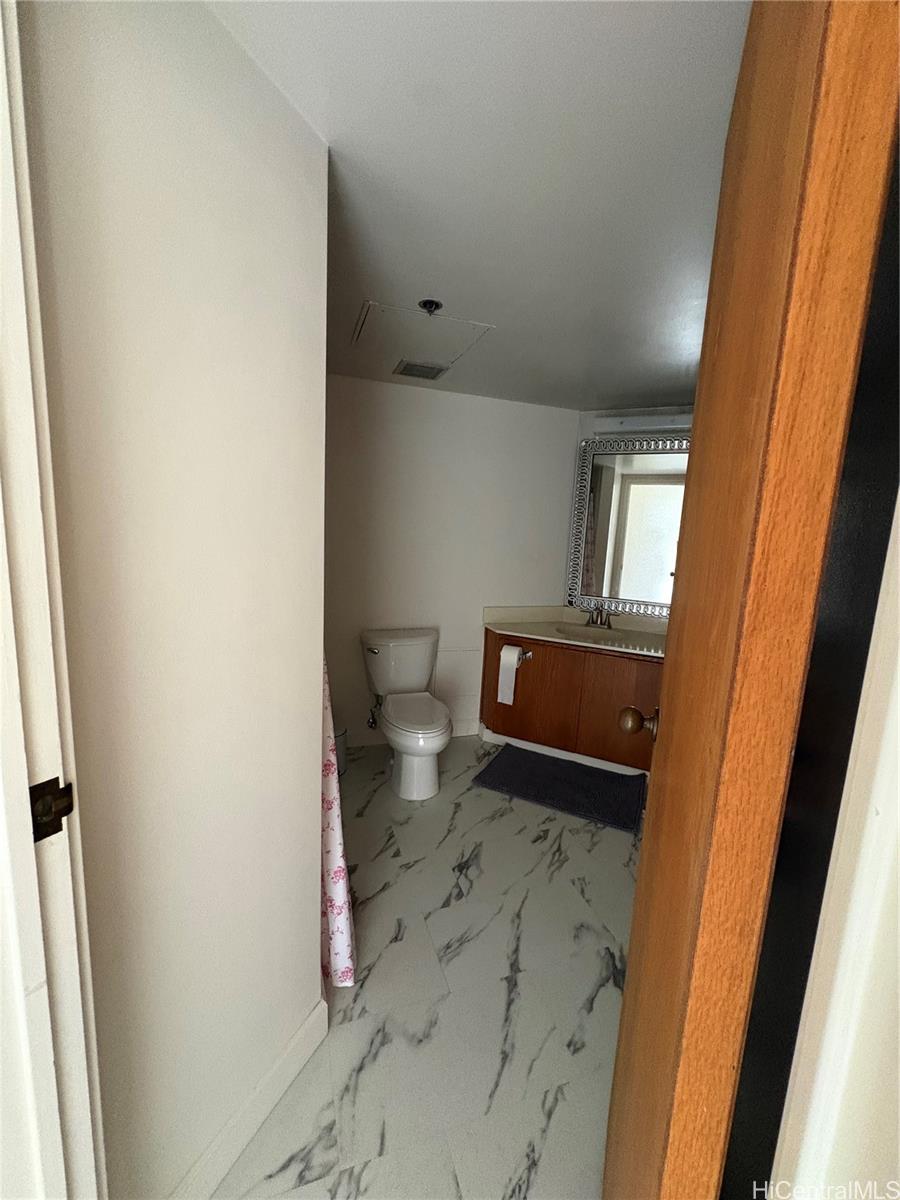 Photo 6 of 24