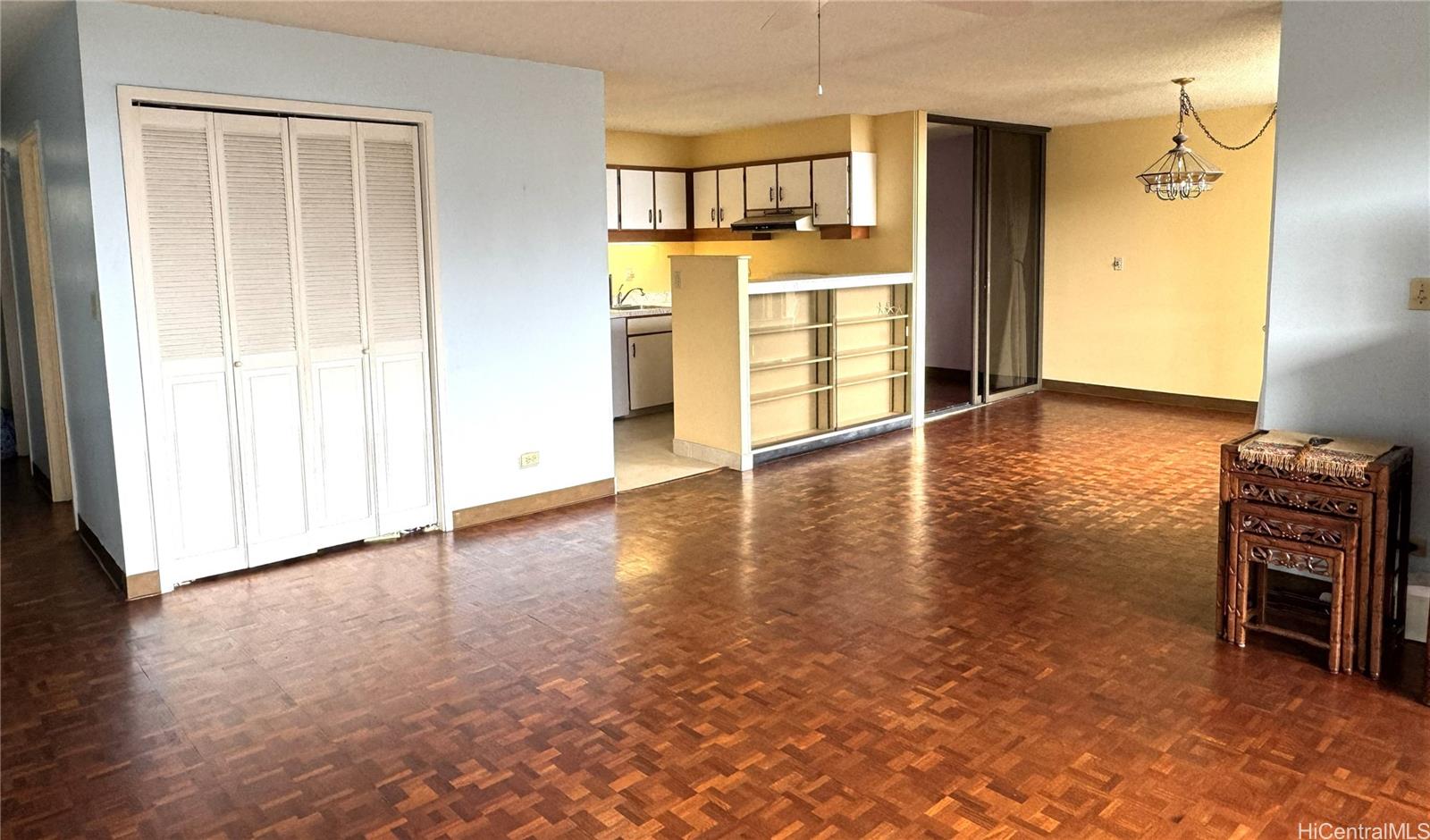 6710 Hawaii Kai Drive 304