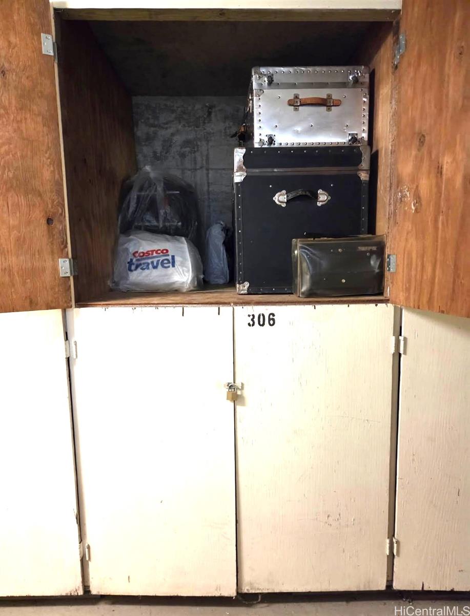 Photo 16 of 21