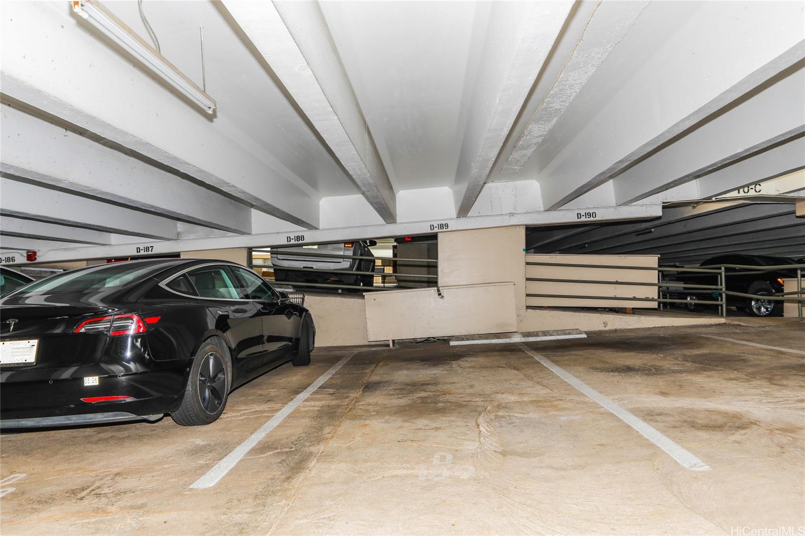 2333 Kapiolani Boulevard  Unit 2203