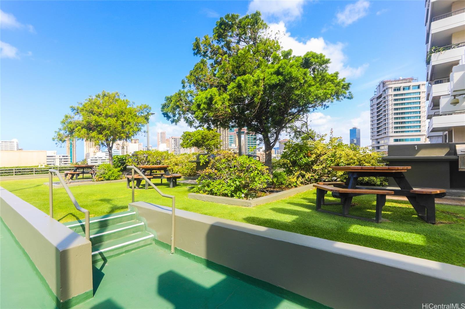 2333 Kapiolani Boulevard  Unit 2203
