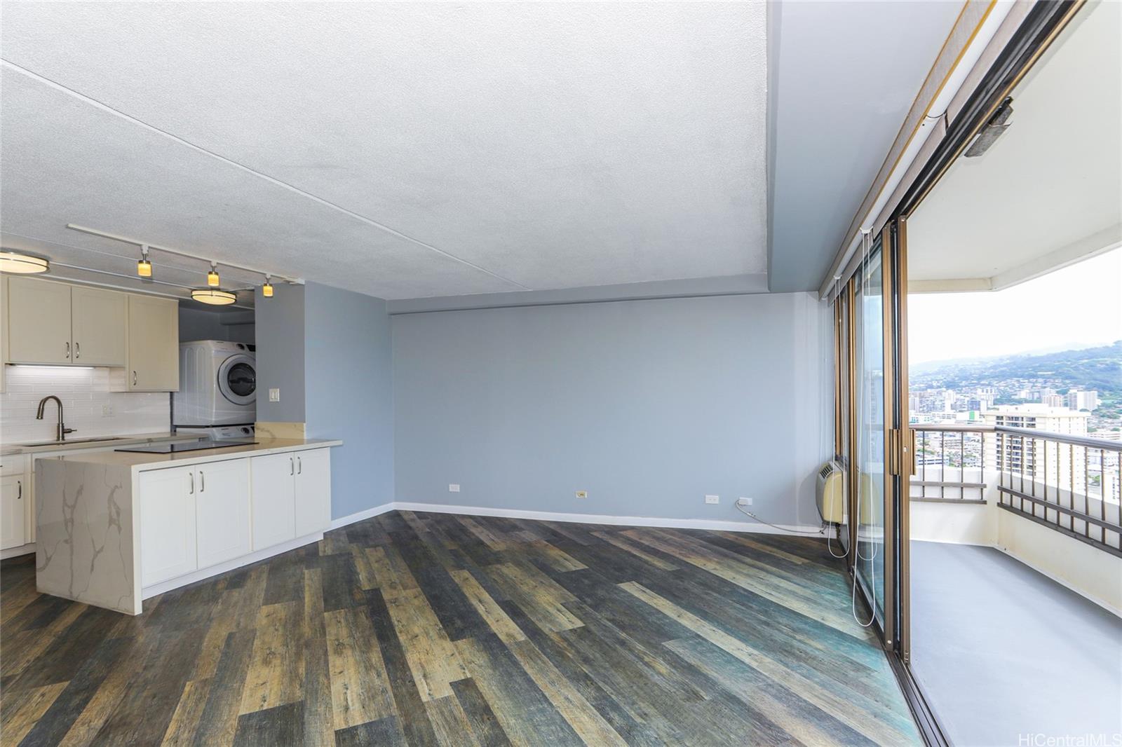 2333 Kapiolani Boulevard  Unit 2203