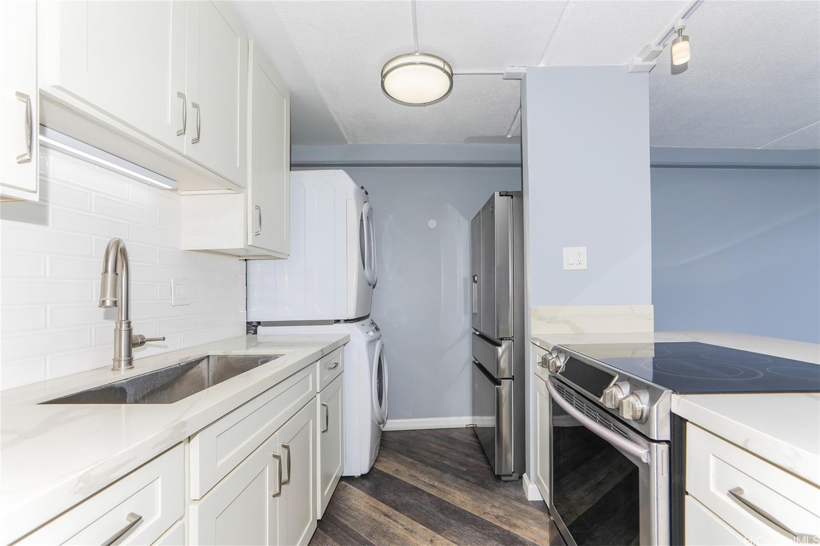 2333 Kapiolani Boulevard  Unit 2203
