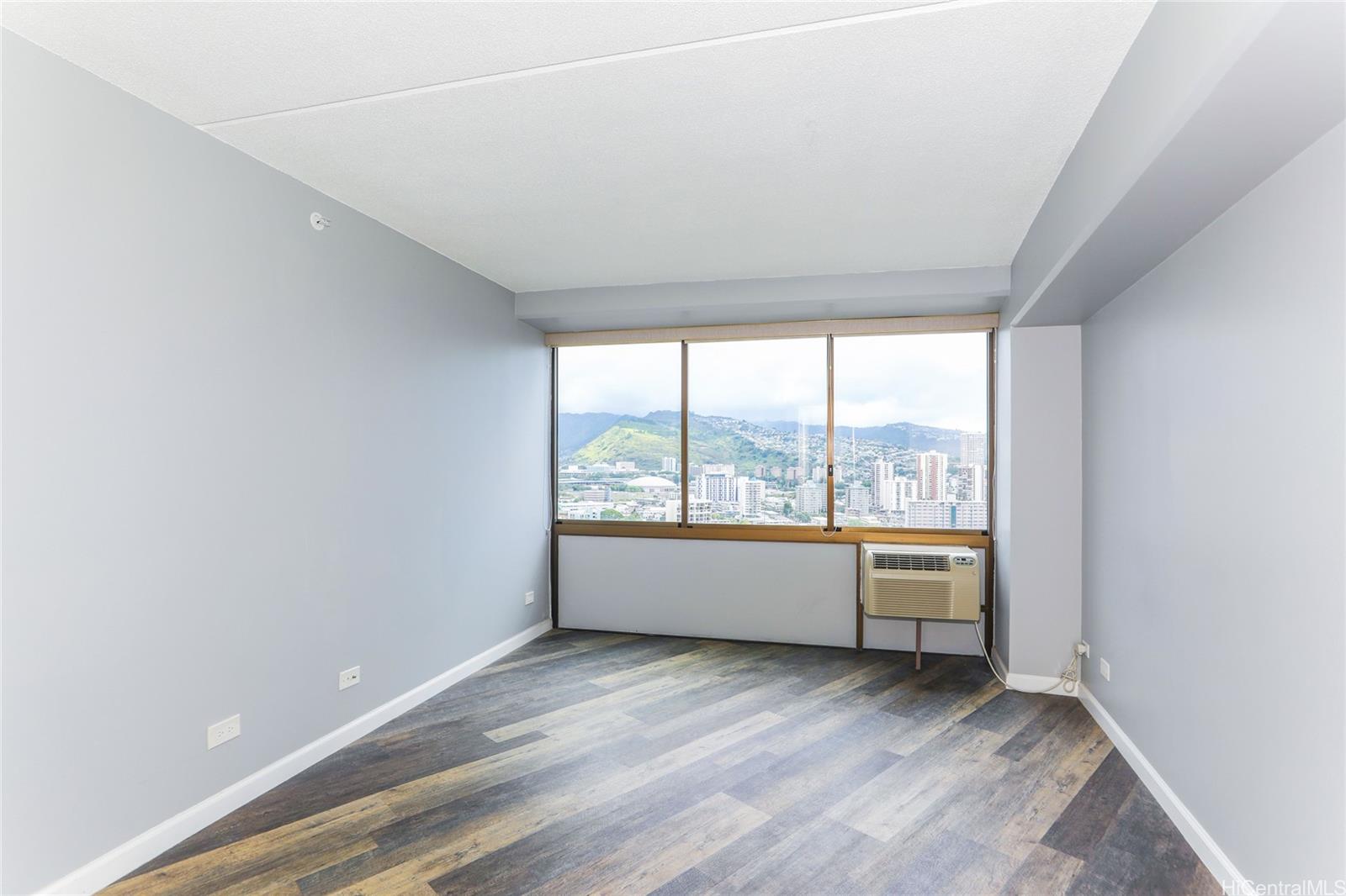 2333 Kapiolani Boulevard  Unit 2203