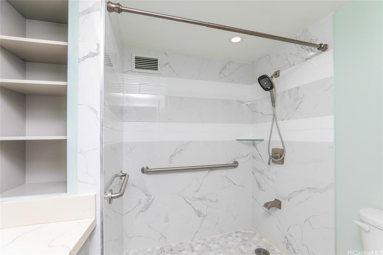 2333 Kapiolani Boulevard  Unit 2203