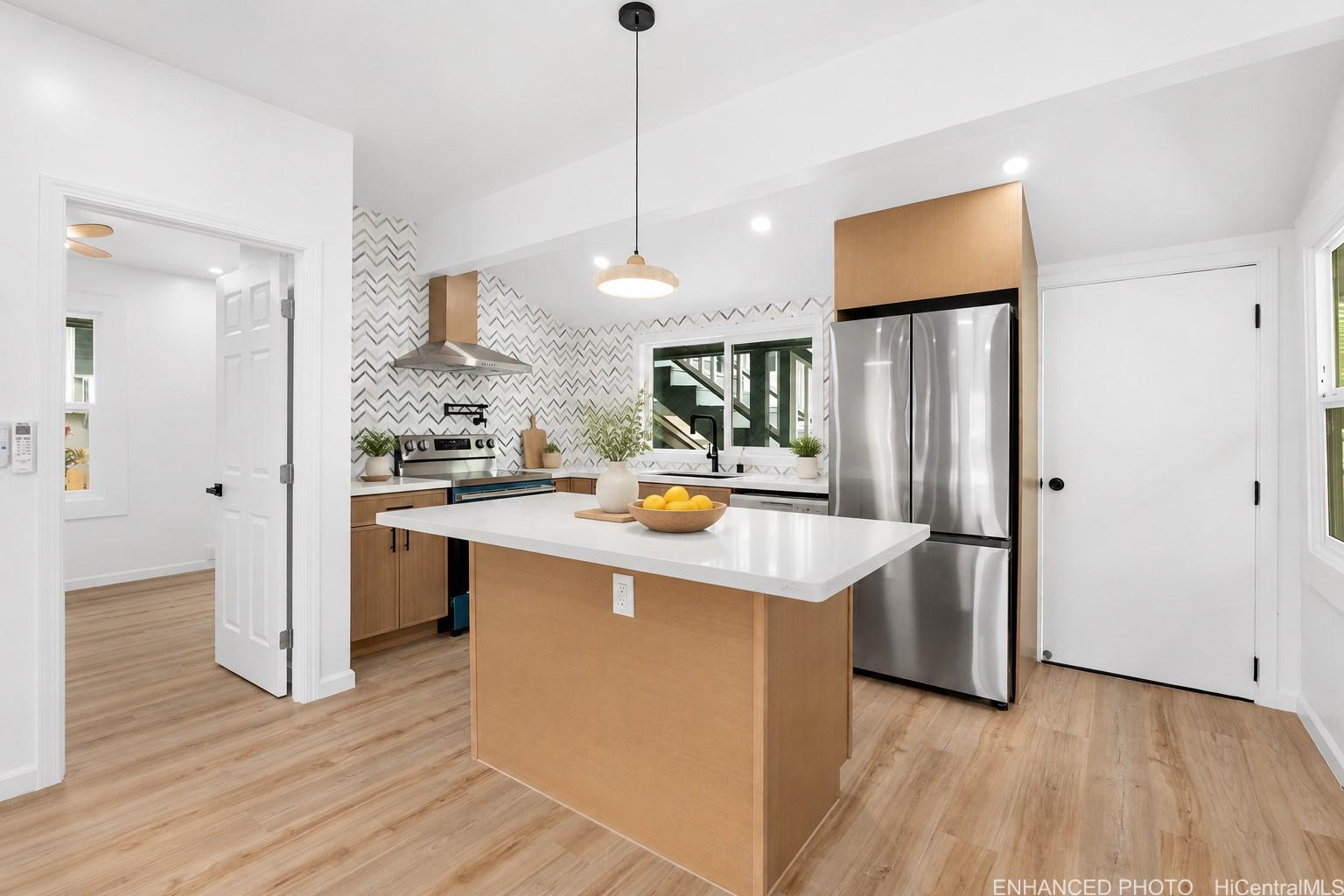 1825-B Liliha Street