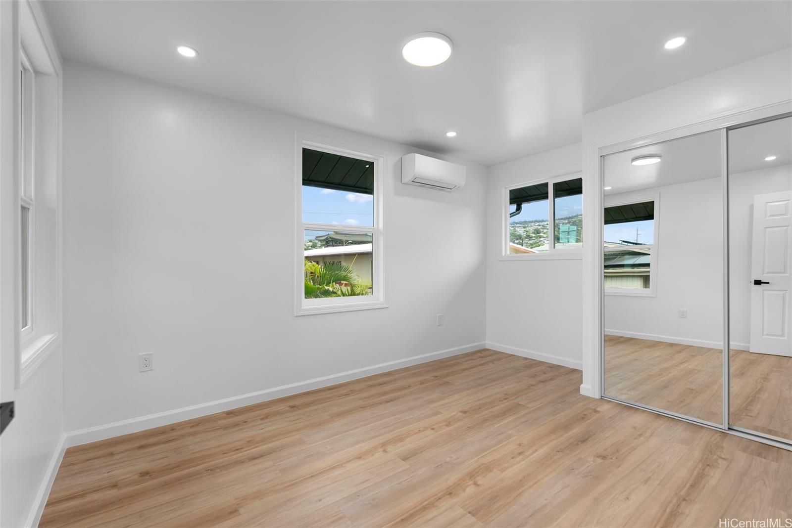 1825-B Liliha Street