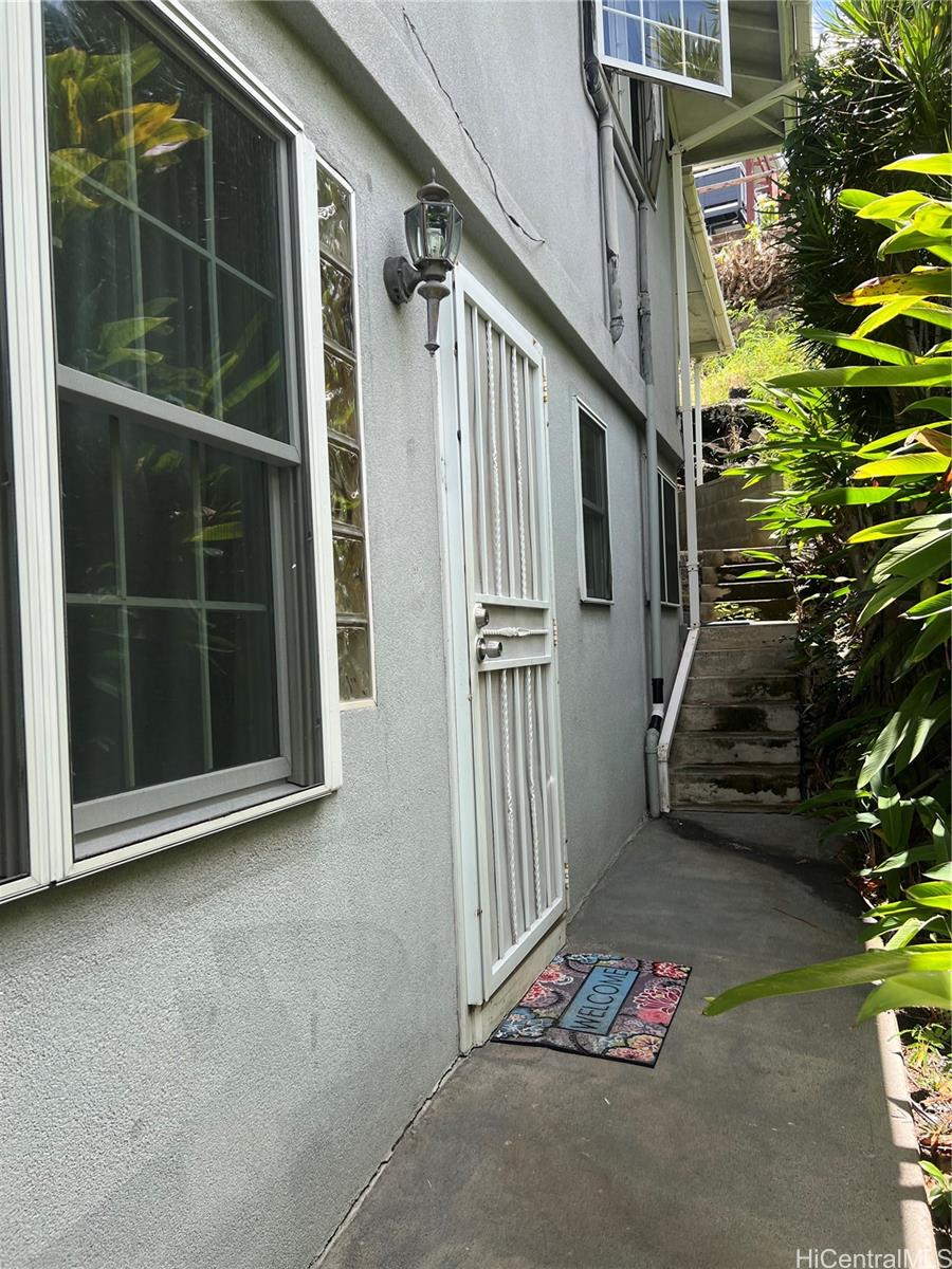 Photo 9 of 25