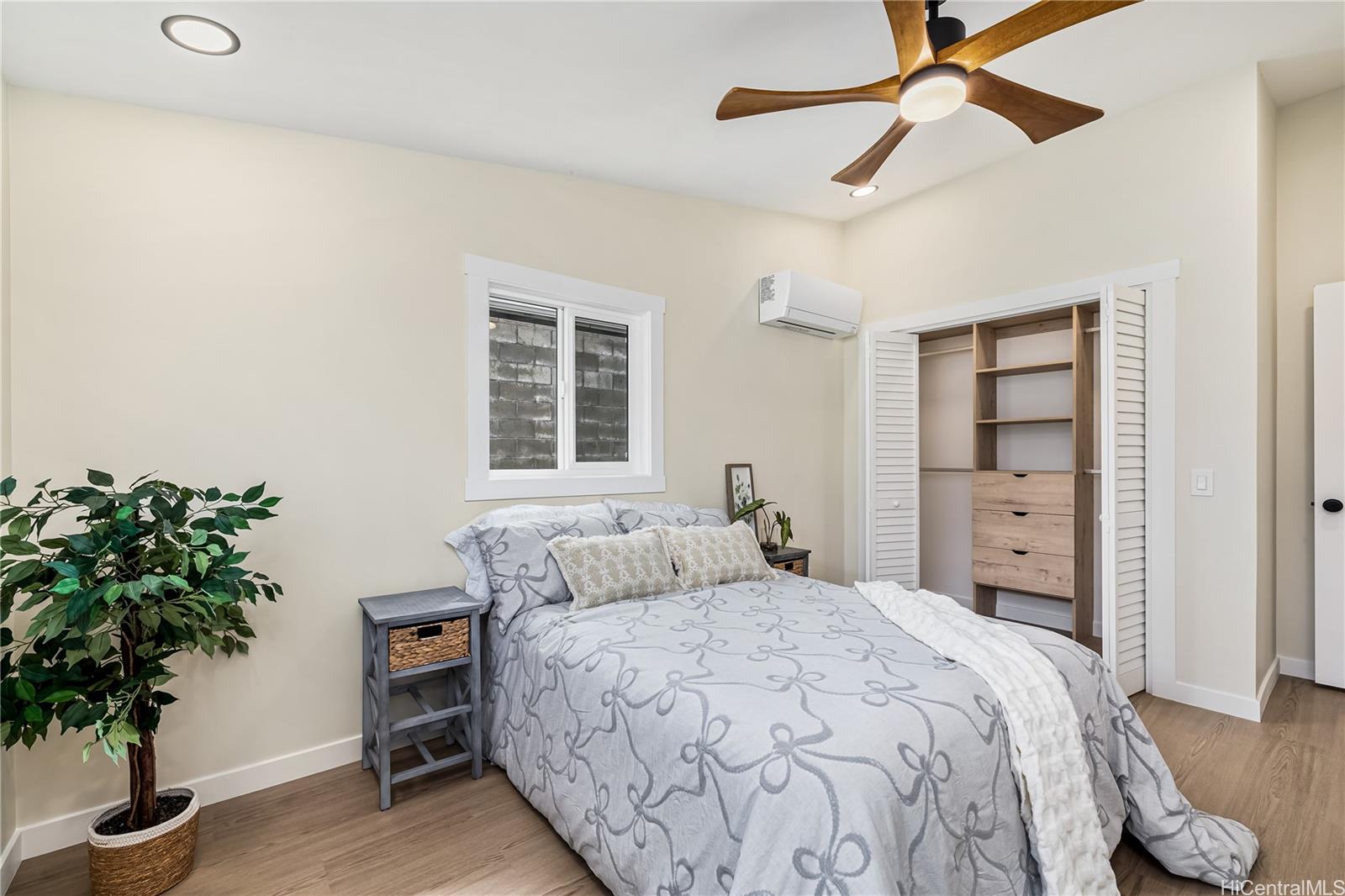 7211 Aipo Place
