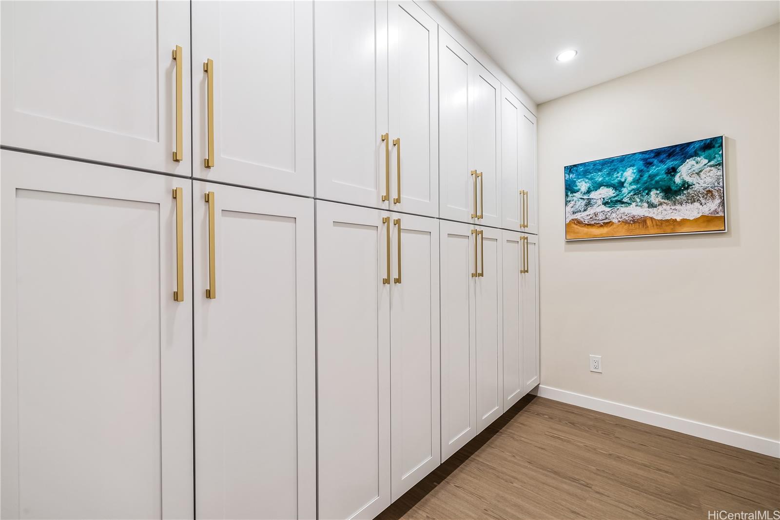 7211 Aipo Place