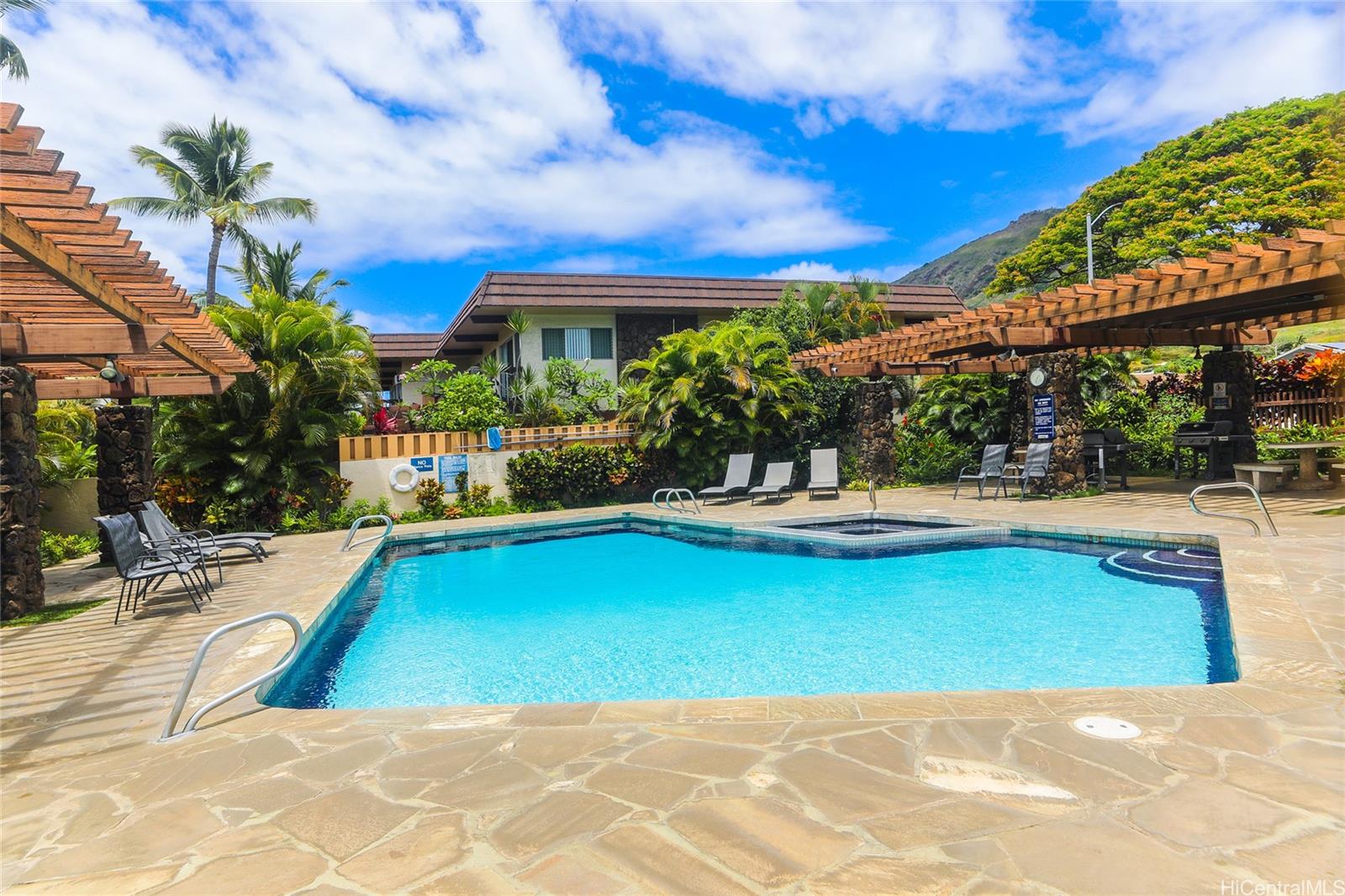 Photo 25 of 25