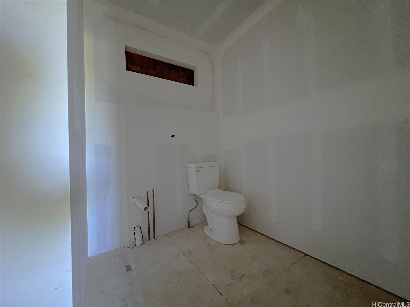 Photo 18 of 24