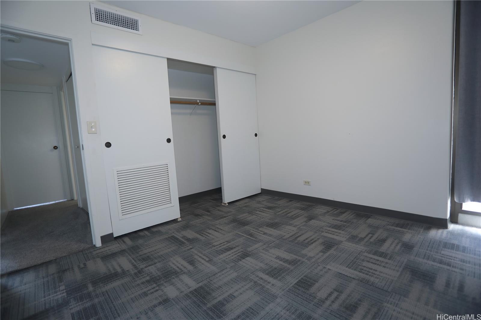 Photo 14 of 25