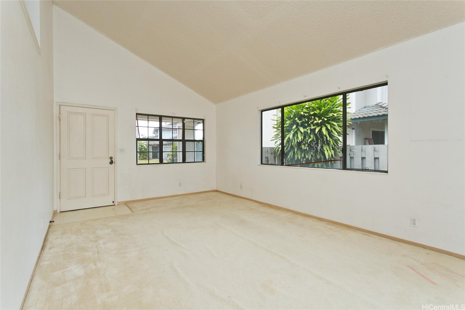 Photo 3 of 20