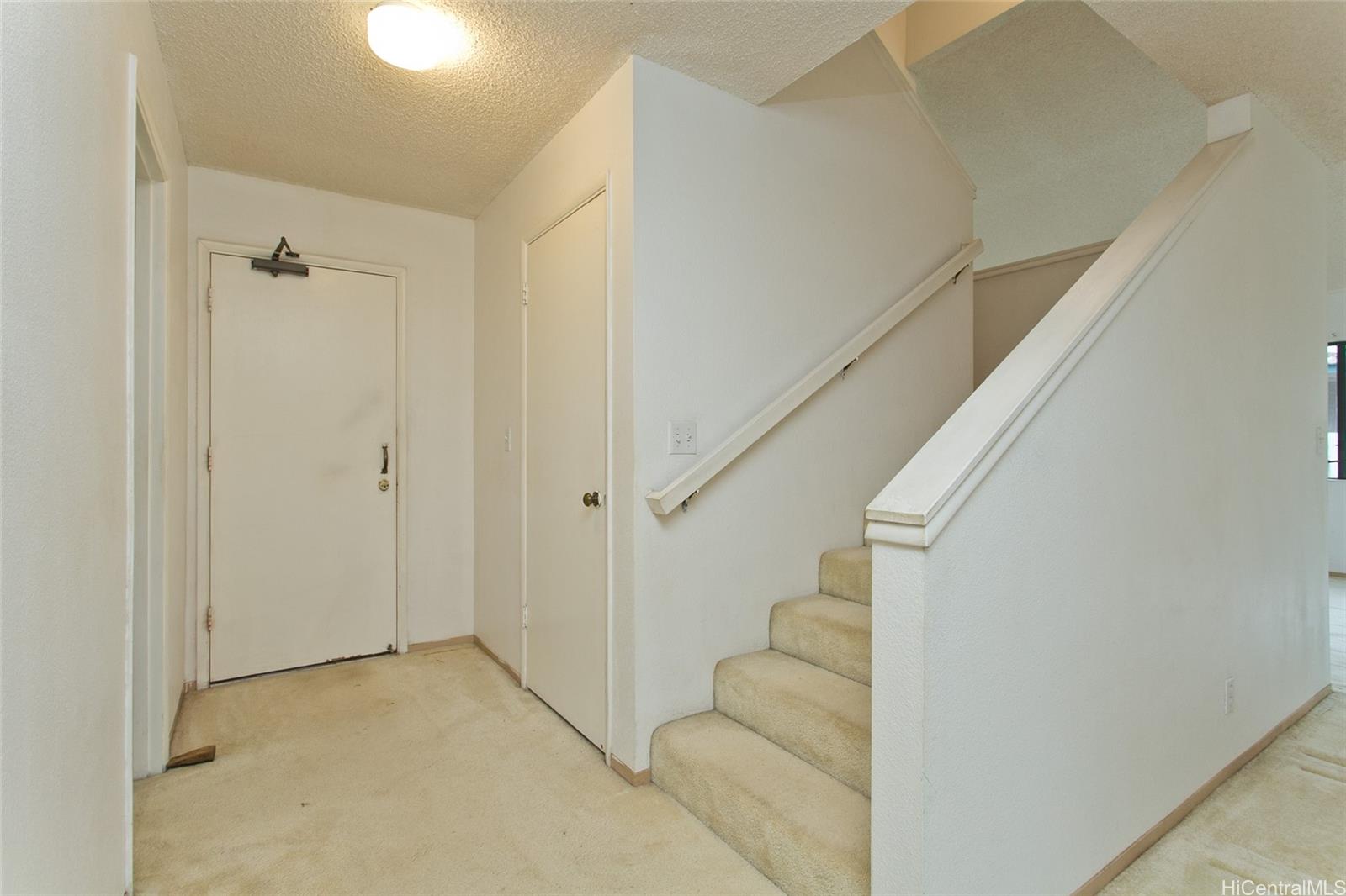 Photo 9 of 20