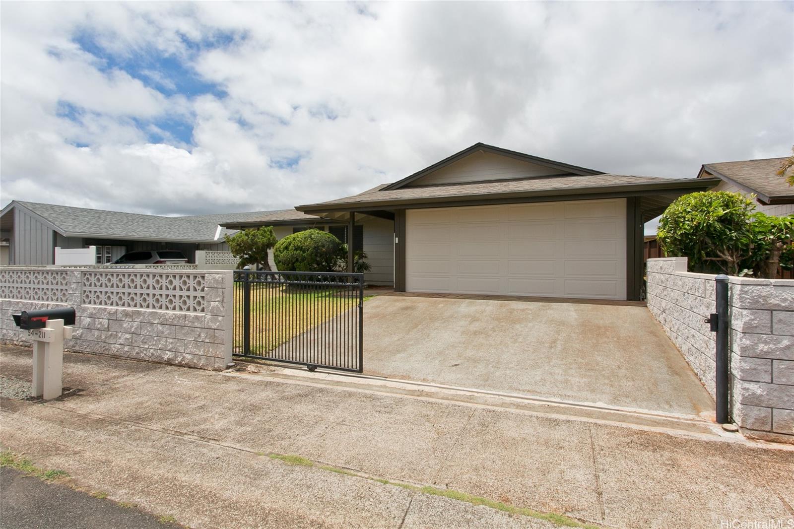 94-211 Kealakaa Place