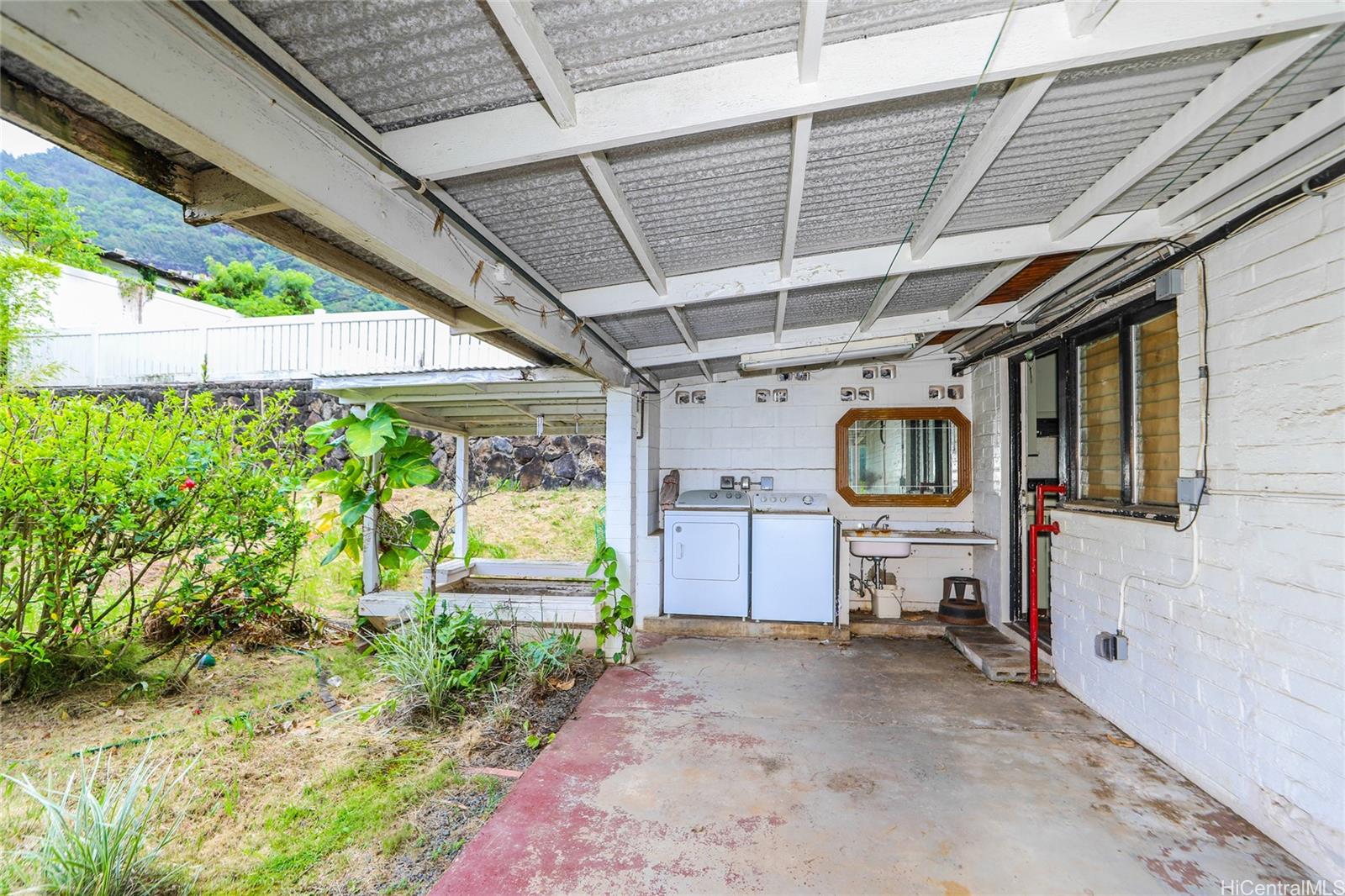 970 Valley View Drive