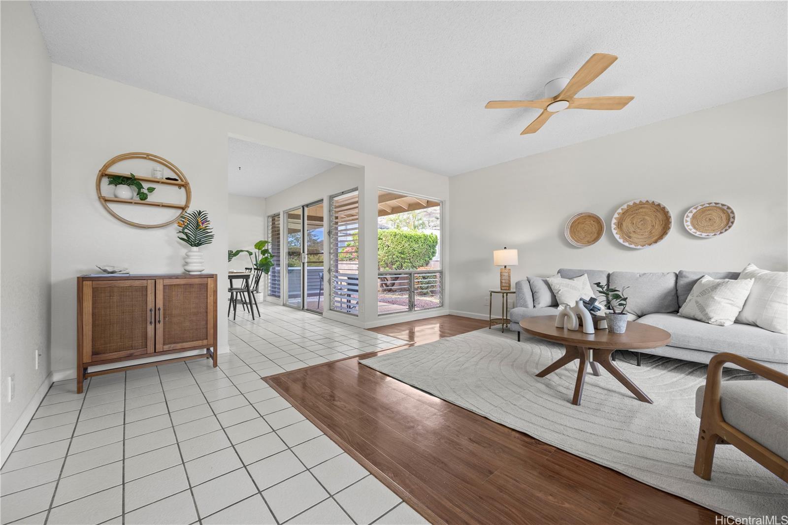 7536 Olili Place
