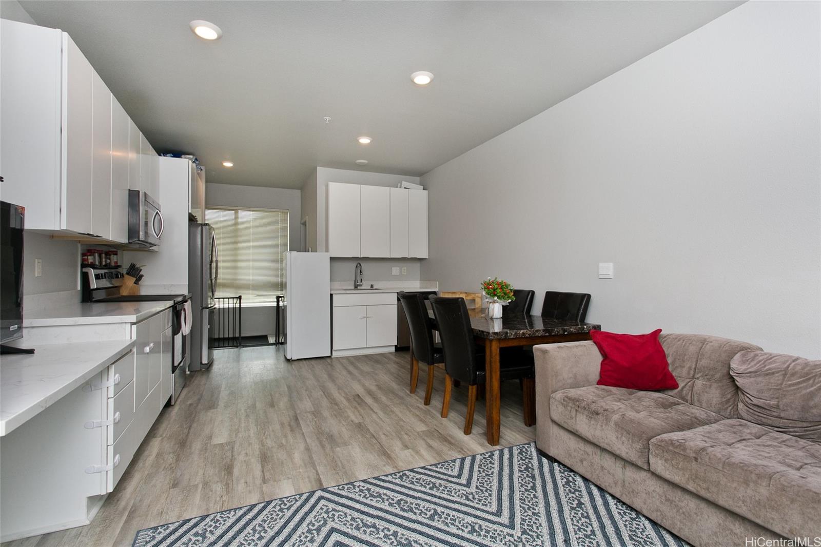 91-3575 Kamolehonua Street 916