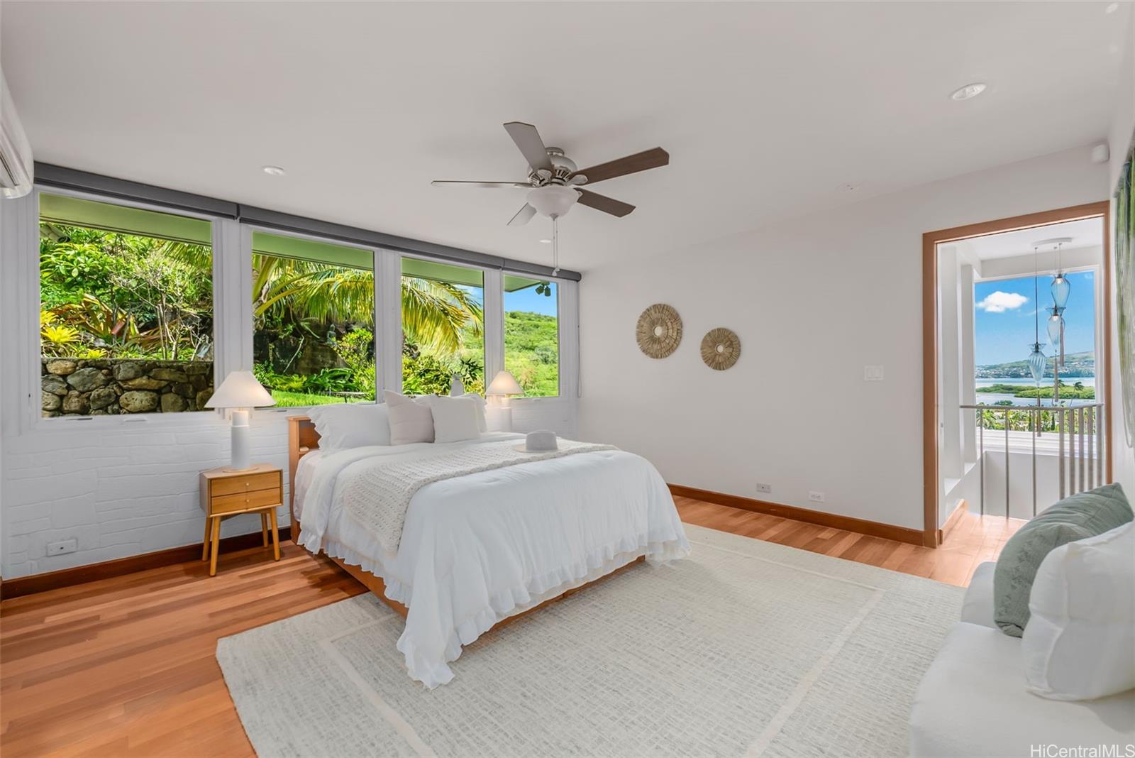 5864-F Kalanianaole Highway