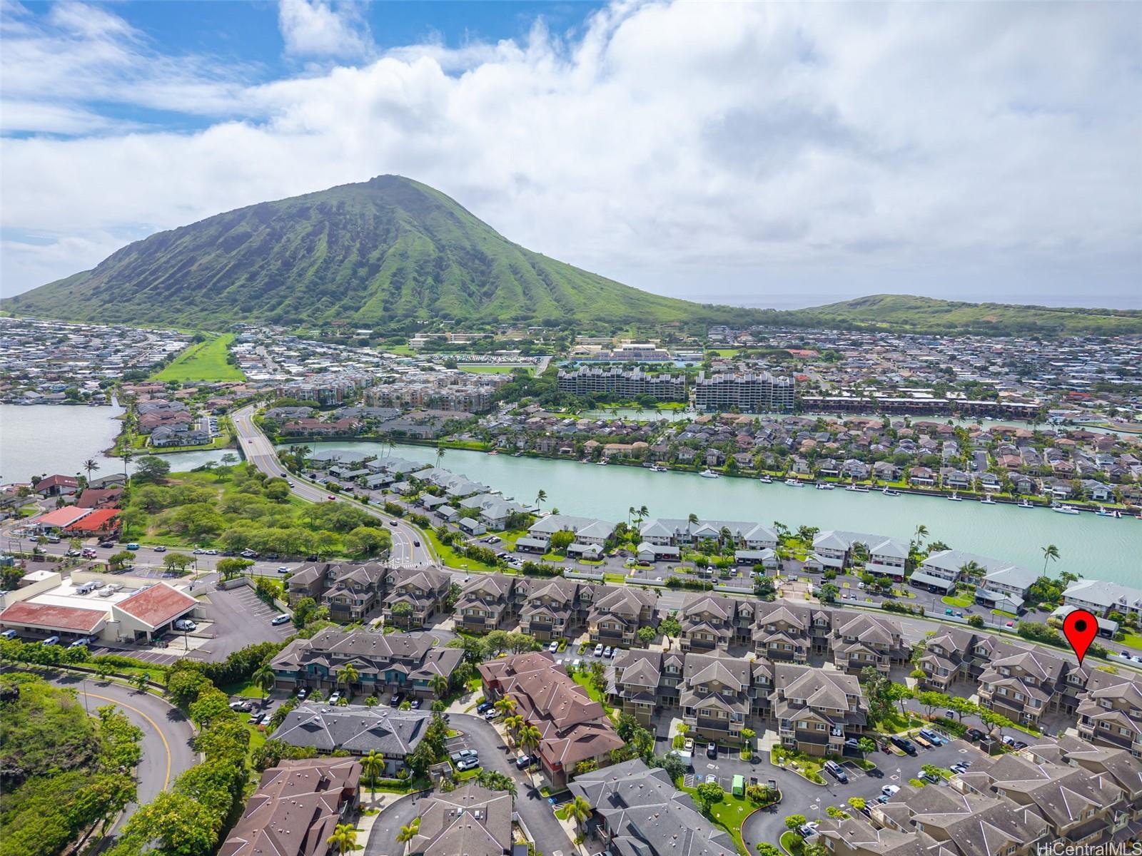 Photo 4 of 25