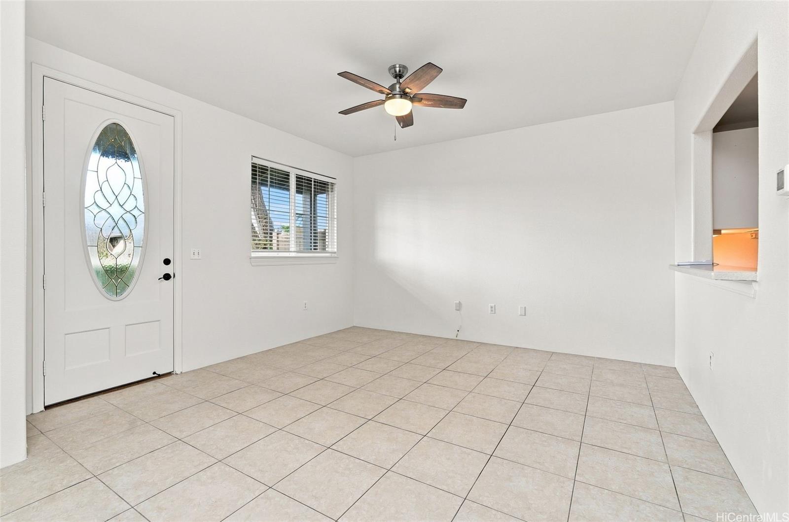 Photo 6 of 25
