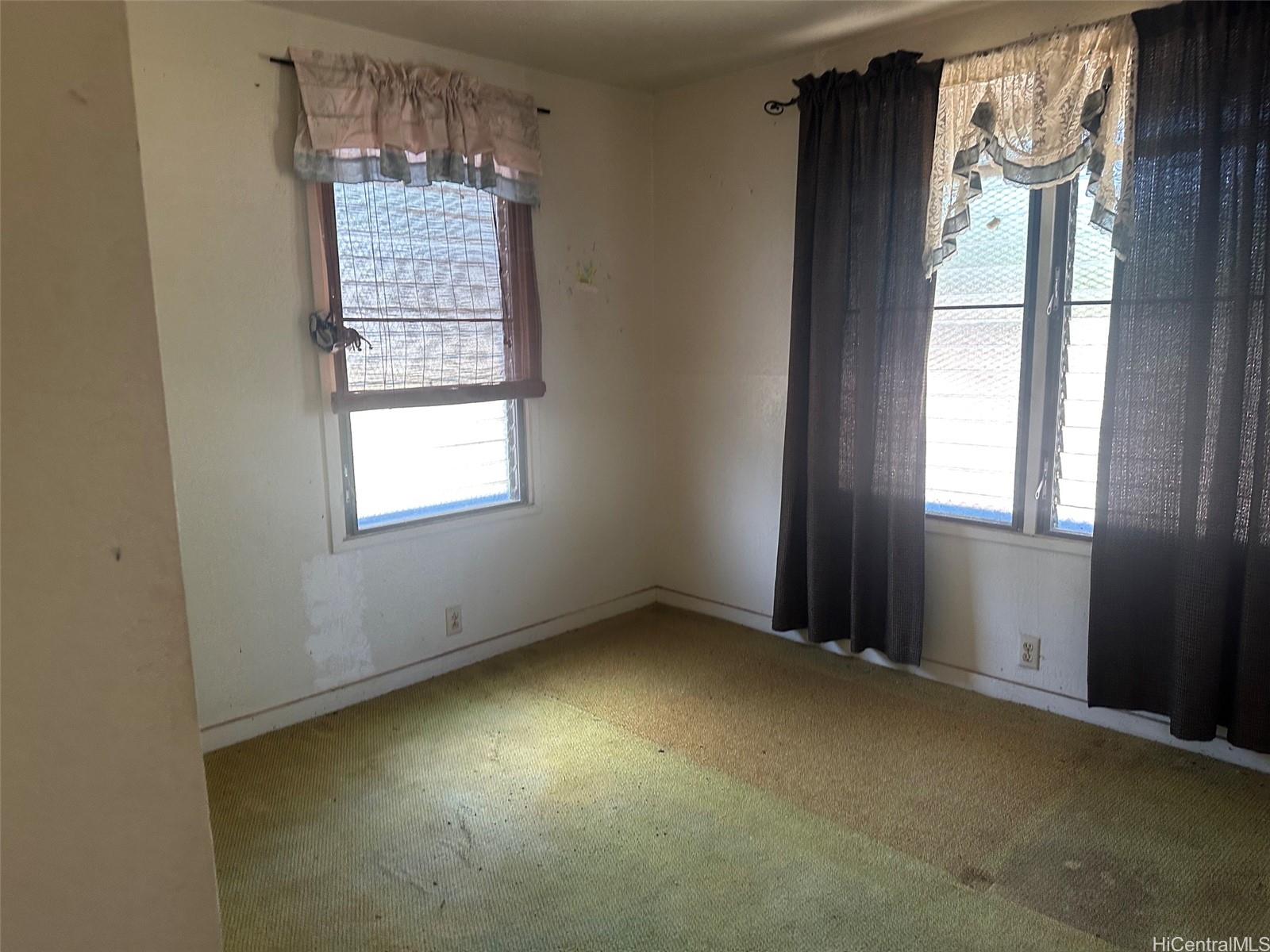 Photo 18 of 20