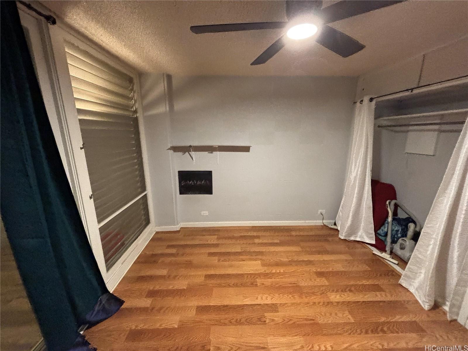 Photo 5 of 24