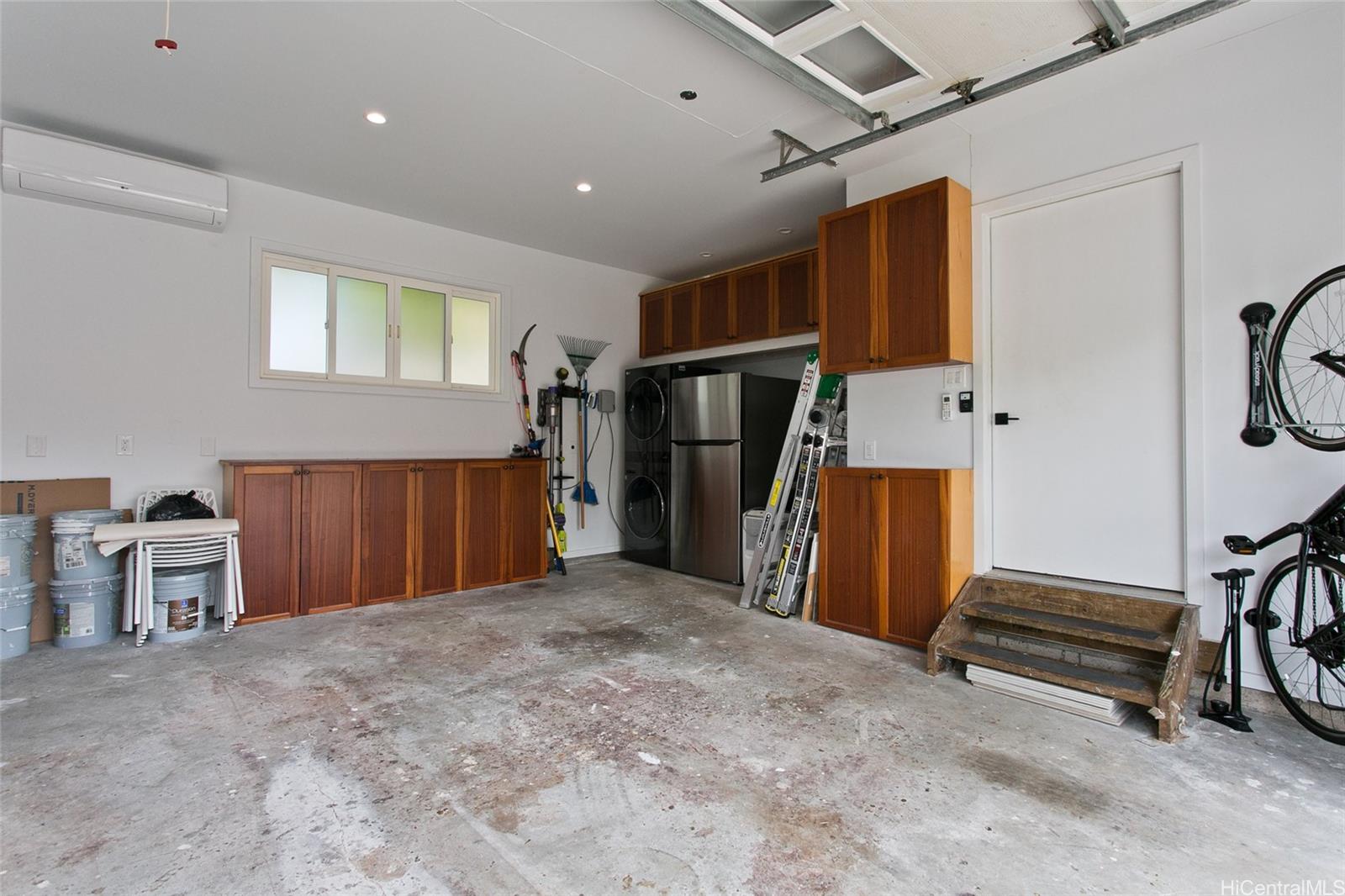 445 Keolu Drive