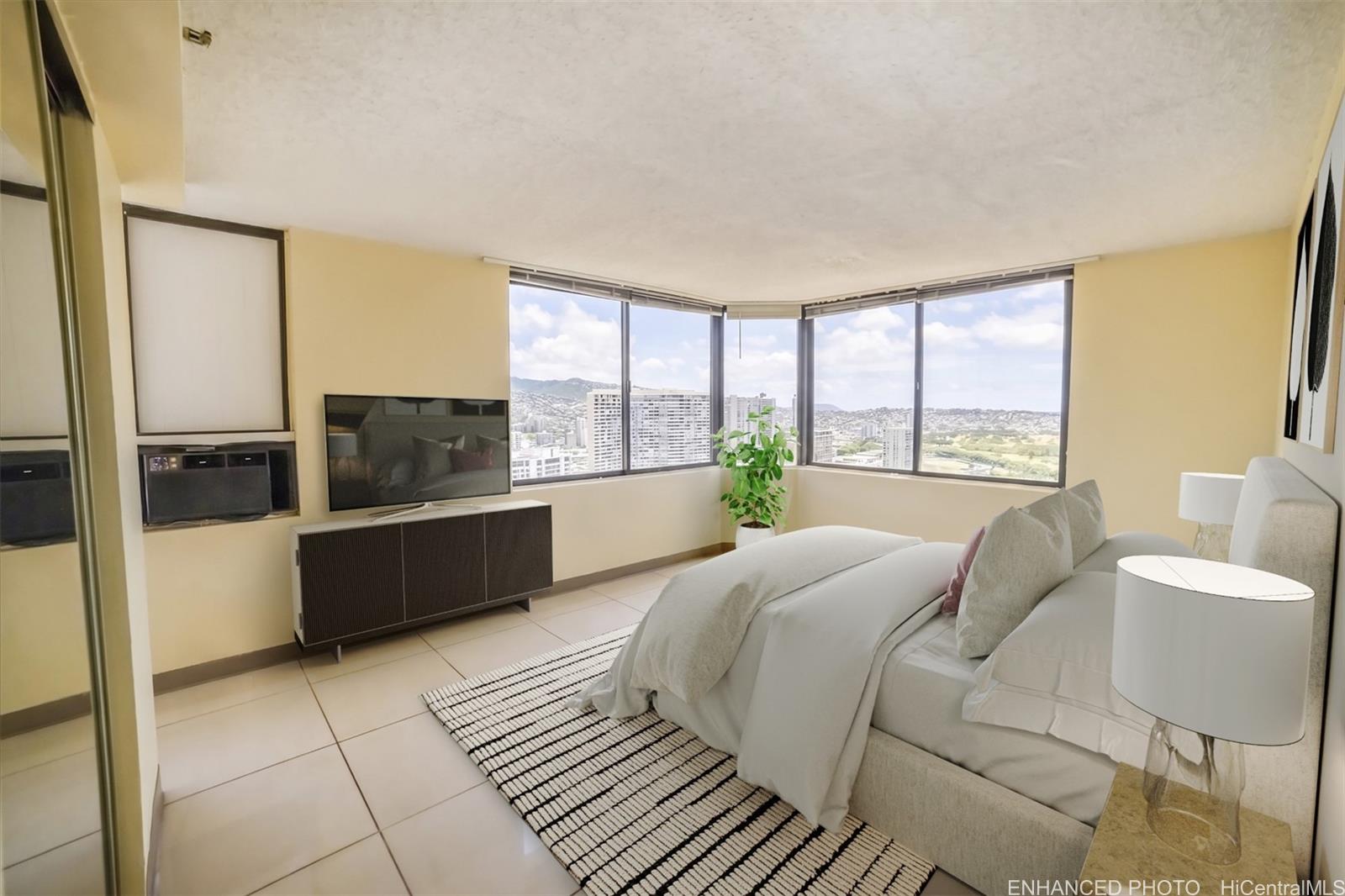444 Niu Street 3706